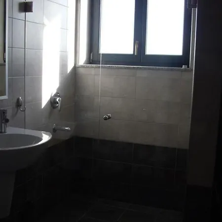 公寓 Penthouse Mit Balkon Fuer Fuenf Personen 比比涅